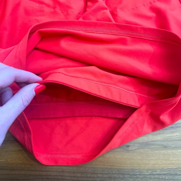 Women’s Old Navy Red Athletic Tank size Large - Picture 3 of 4